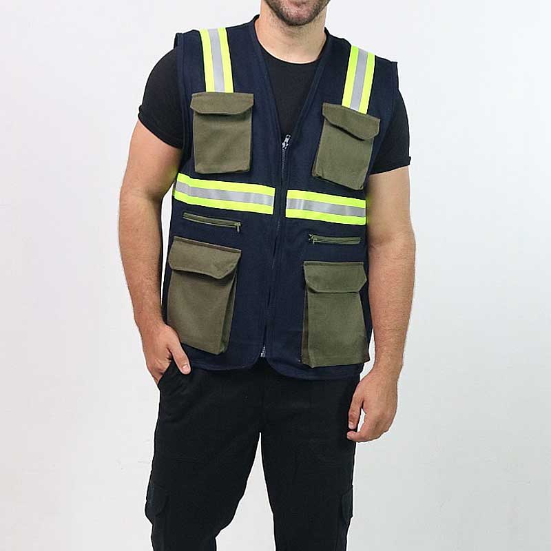 Chaleco Tipo Táctico Multibolsillos - Lotus Textil Uniformes Empresariales Paraguay