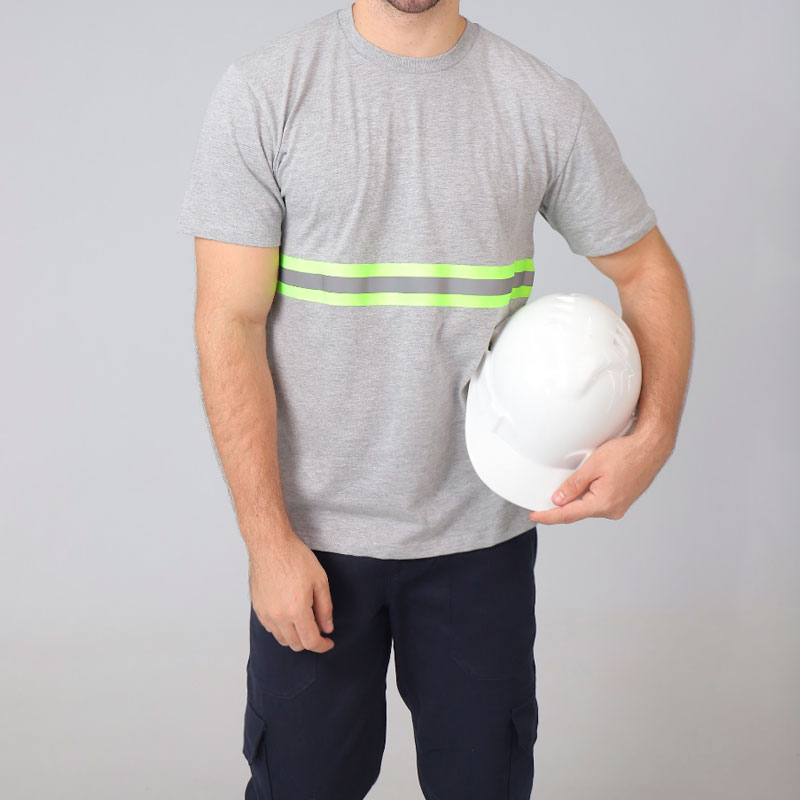 Remera Básica con cinta reflectiva
