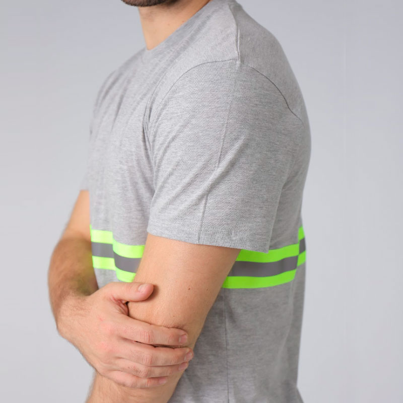 Remera Básica con cinta reflectiva - Lotus Textil Uniformes Empresariales Paraguay